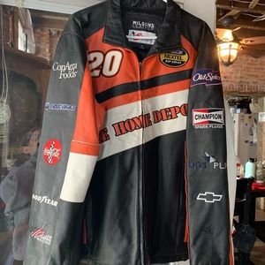 Tony Stewart nascar leather jacket. Men’s medium. Leather is in great shape
